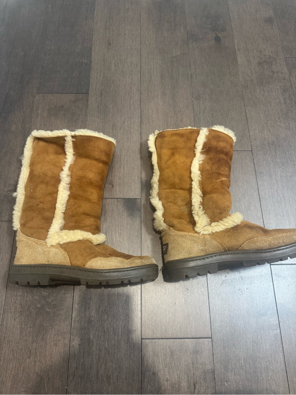 UGG Australia Sundance II Chestnut Sheepskin Boots Women’s Size 6 - Picture 10 of 11